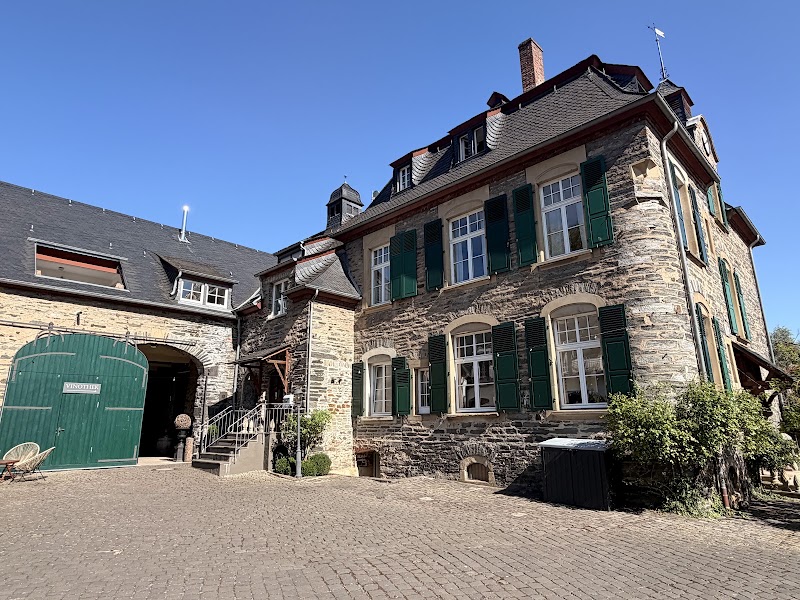 Weingut Schloss Lieser Inh. Thomas Haag - Weingut Schloss Lieser Inh. Thomas Haag, Am Markt 3, 54470 Lieser, Germany