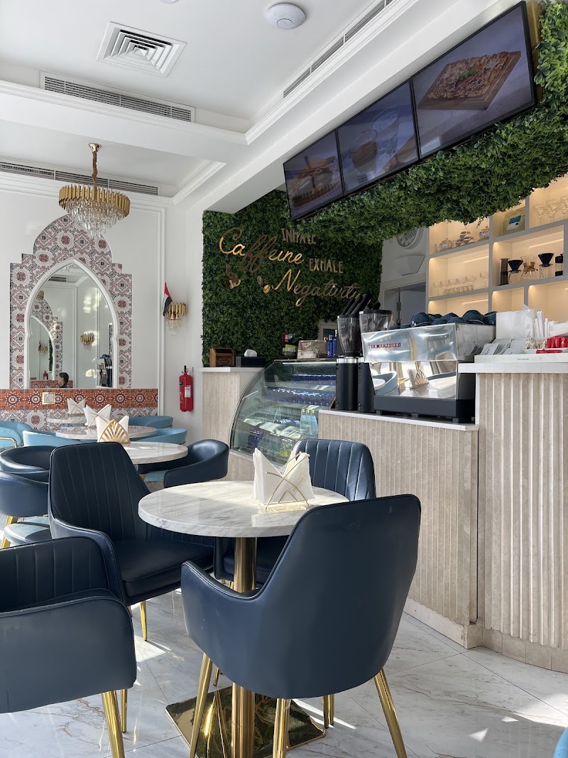 Inana Cafe & Restaurant - Inana Cafe & Restaurant Sparkle Tower Shop R-07 - مرسى دبي - دبي مارينا - دبي - United Arab Emirates