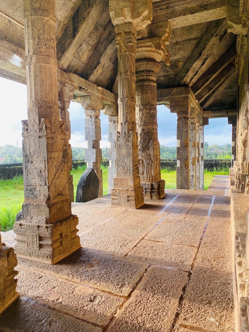 Shri Chaturmukha Jaina Basadi - Shri Chaturmukha Jaina Basadi, 6253+CXG, Market Rd, Karkala, Karnataka 574104, India