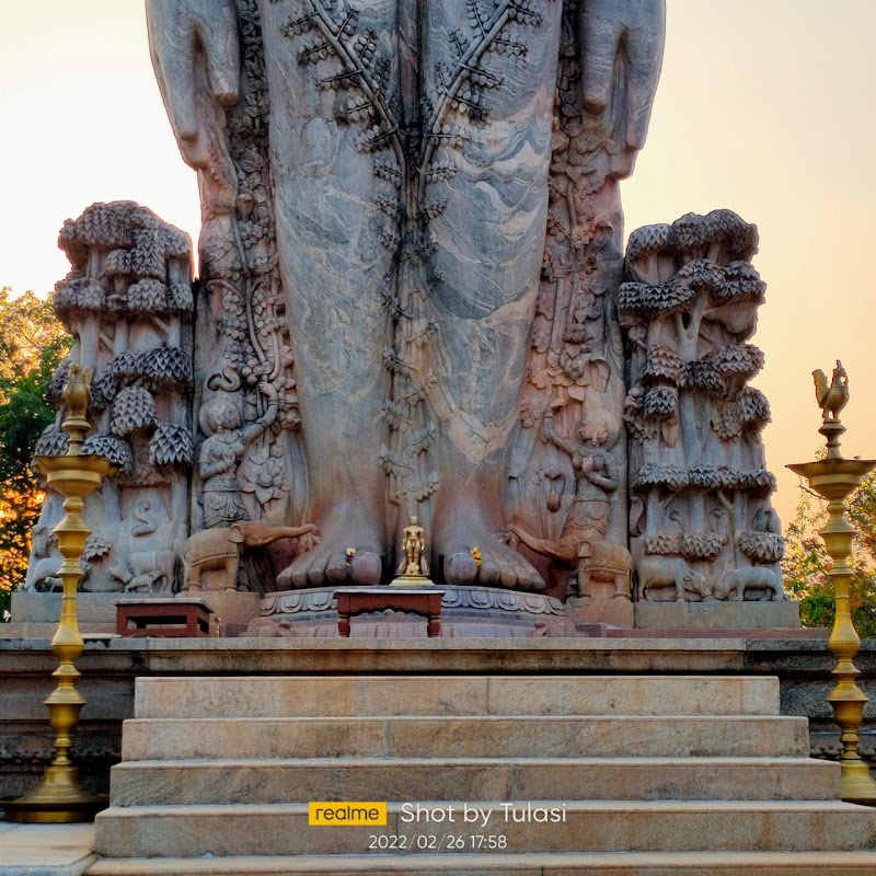 Shri Bhagwan Bahubali Monolithic Statue - Shri Bhagwan Bahubali Monolithic Statue, Dharmasthala Rd, Ujire, Daramasthala, Karnataka 574216, India
