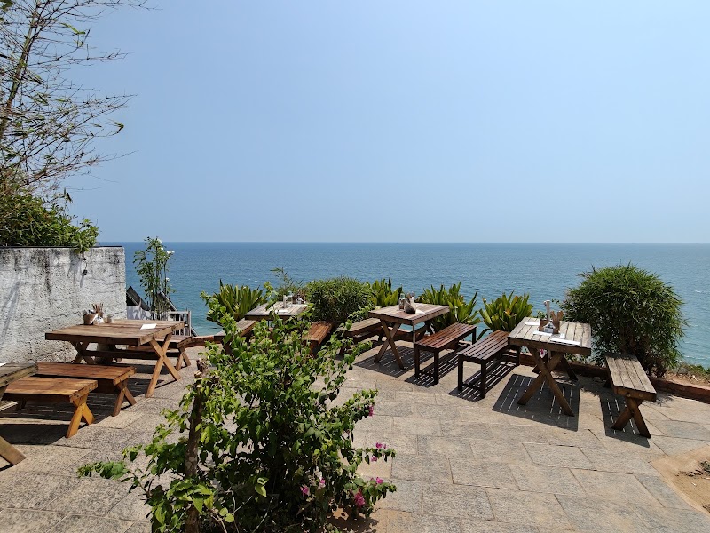 Cafe Sarwaa on the cliff - Cafe Sarwaa on the cliff Near Perungulam, Inside Mare Holidays, Varkala, Kerala 695141, India