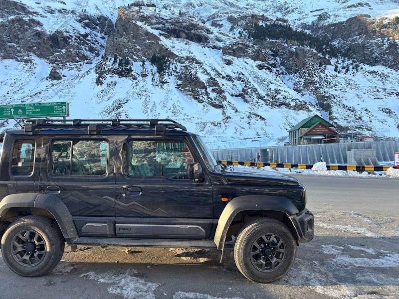 Ashtvinayak Travels - Ashtvinayak Travels, Under Hotel Snow Mountain, opposite to Tibetan monastery, Siyal, Manali, Himachal Pradesh 175131, India