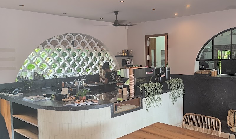 Black Honey cafe - Black Honey cafe Wewilihena, Duwa Watta, Ahangama 80630, Sri Lanka