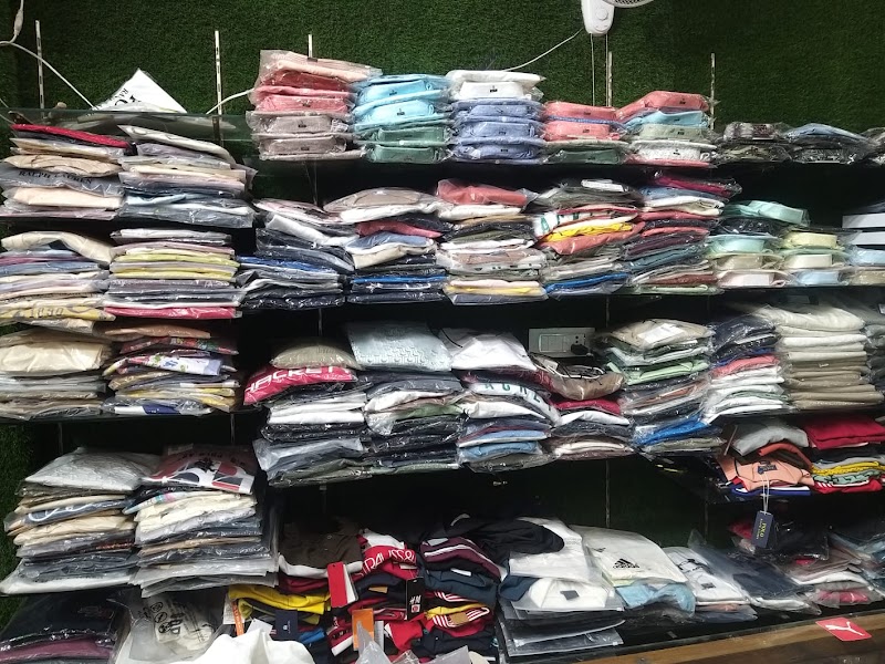 Surplus Vns - Surplus Vns, C. 19/15-1 AB, Fatman Rd, near Agrawal Sanitary, Badshahbag mod, Ramakanth Nagar, Sigra, Varanasi, Uttar Pradesh 221002, India