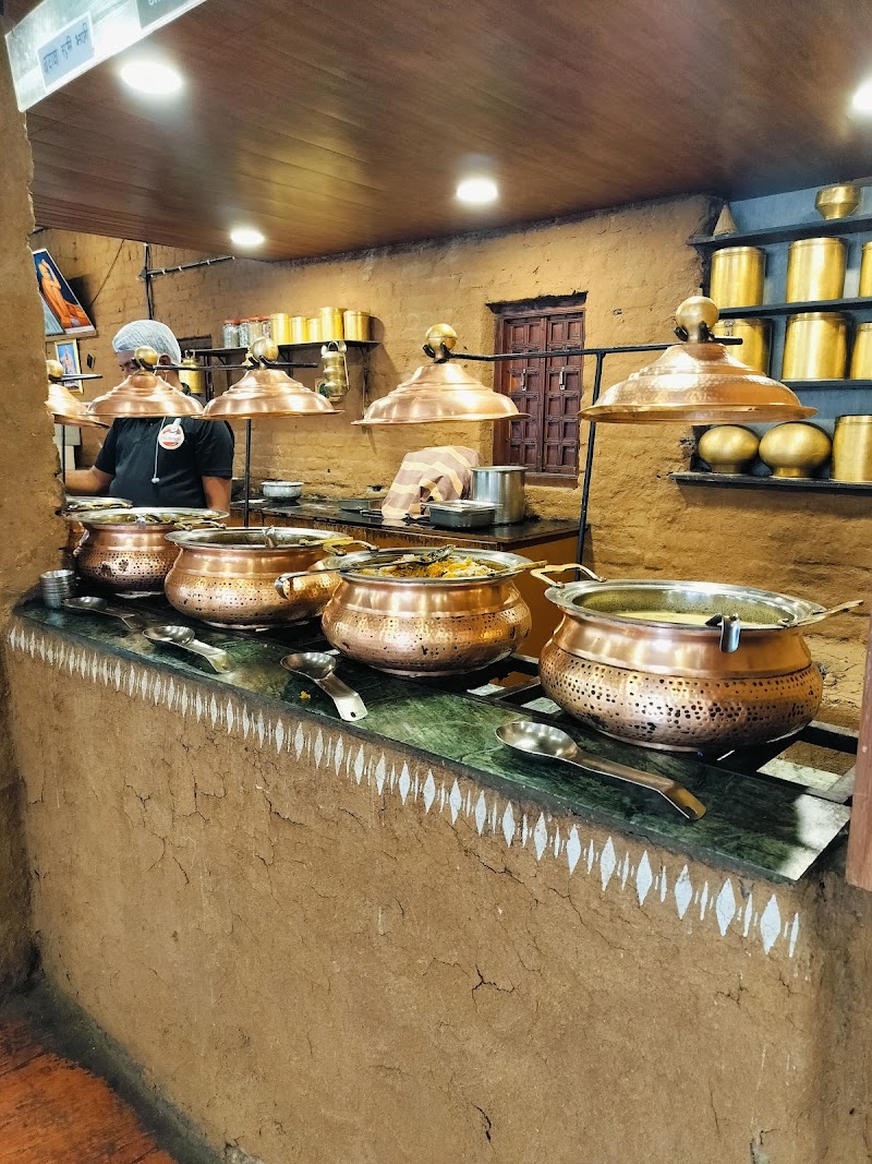 Vishnuji Ki Rasoi - Vishnuji Ki Rasoi DP Rd, Vakil Nagar, Erandwane, Pune, Maharashtra 411052, India