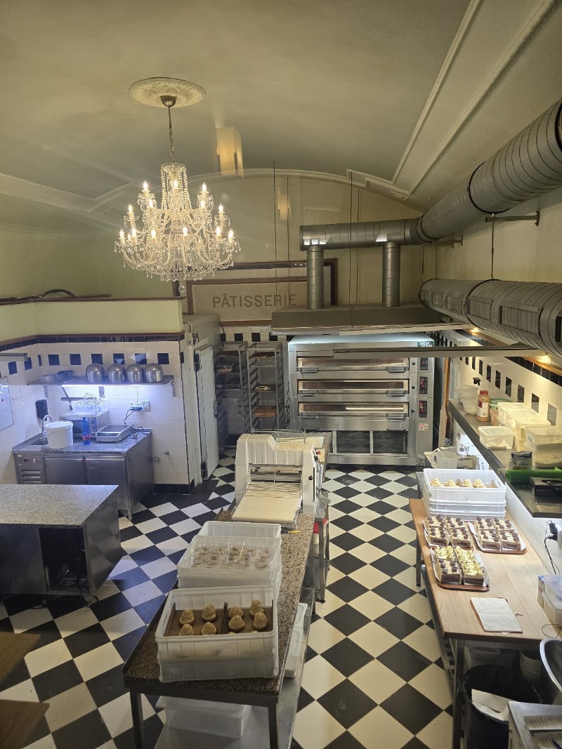 Café Savoy - Café Savoy Vítězná 124/5, 150 00 Praha 5-Smíchov, Czechia