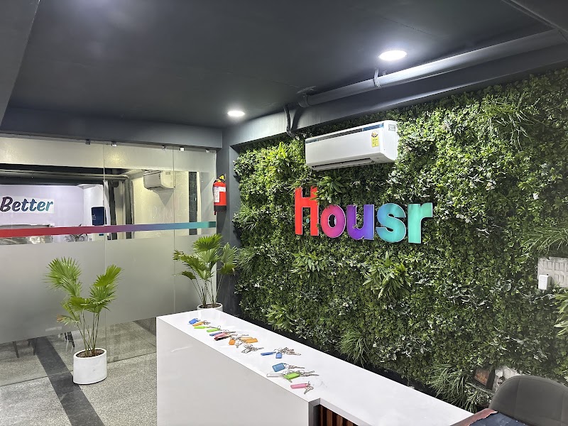Housr 45 Veriezon - Housr 45 Veriezon 288P, Block C, Uday Nagar, Sector 45, Gurugram, Haryana 122003, India