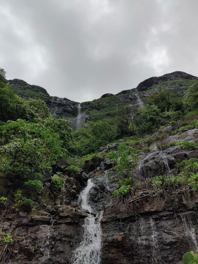 Plus Valley View Point - Plus Valley View Point, FCG8+WW4, Tamhini Ghat Rd, Nive, Maharashtra 412108, India
