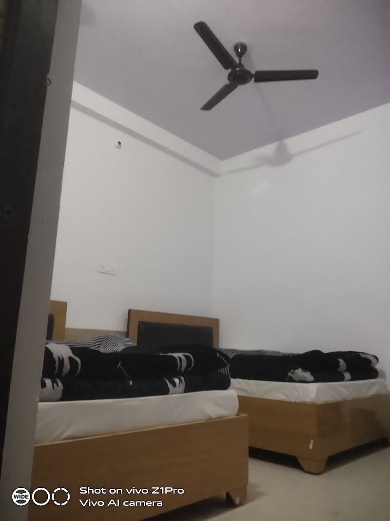 Hotel and restaurant - Hotel and restaurant, Kharadi T.Barkot d.uttarkashi S.Uttarakhand pin no 249141, Barkot, Fooldhar, Uttarakhand 249141, India