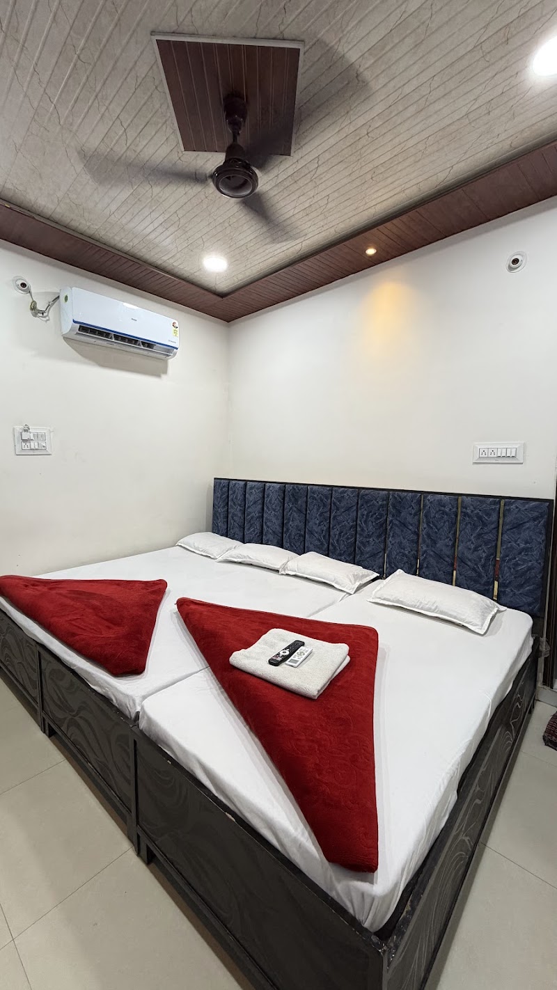 Annapurna Hotel - Annapurna Hotel, Mahakal Ghati, 27/2, 24 Khamba Marg, Jaisinghpura, Ujjain, Madhya Pradesh 456006, India