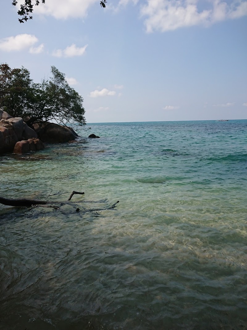 Aow June Juea - Aow June Juea Ko Tao, Ko Pha-ngan District, Surat Thani 84280, Thailand