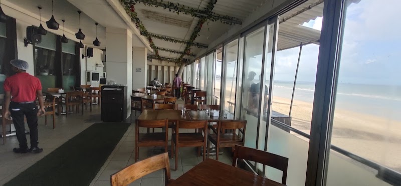 Sea Side Patio Beach Front Cafe - Sea Side Patio Beach Front Cafe Citizen Hotel, 960, Juhu Tara Rd, Airport Area, Juhu, Mumbai, Maharashtra 400049, India