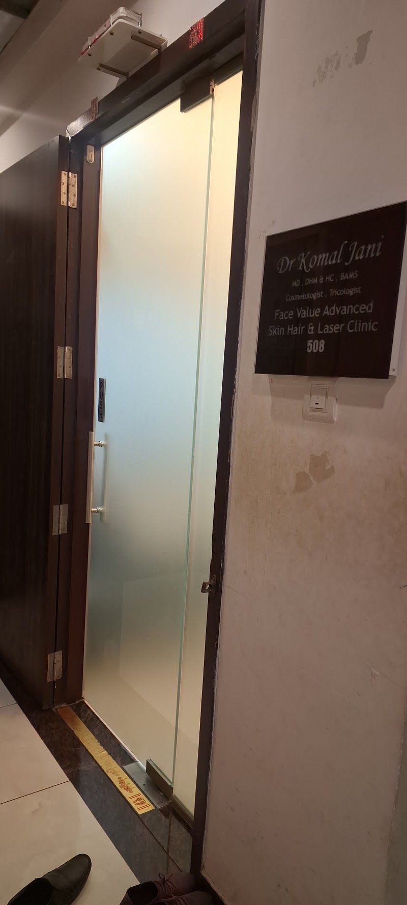 Dr Komal Jani Face Value Skin Hair and Laser Clinic - Dr Komal Jani Face Value Skin Hair and Laser Clinic, 508 , Sapphire Business Annexe M G Road , near Rajawadi Signal, behind Sejal Jewellers, Raja Wadi, Maheshwar Nagar, Sindhu Wadi, Ghatkopar East, Mumbai, Maharashtra 400077, India