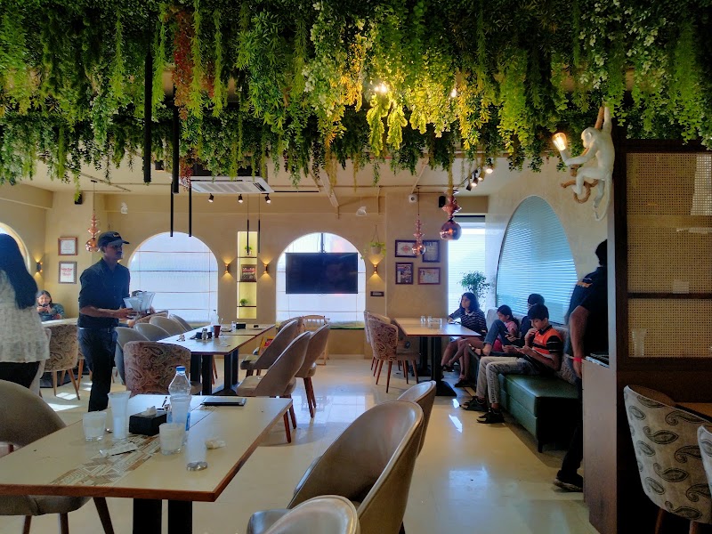 Kake Di Hatti Vapi - Kake Di Hatti Vapi, Second Floor, 210, Sonorous-A, Silvasa Rd, opp. Circuit House, Laddak, Vapi East, Pardi, Vapi, Gujarat 396191, India