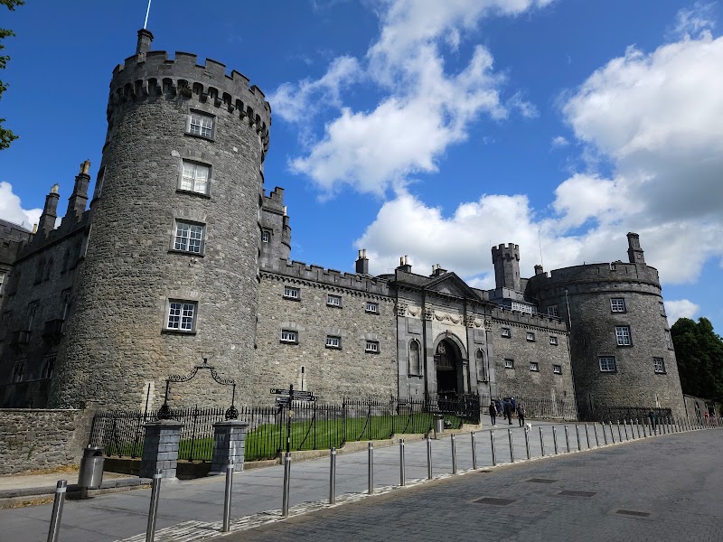 Kilkenny Castle - Kilkenny Castle, The Parade, Dukesmeadows, Kilkenny, R95 YRK1, Ireland