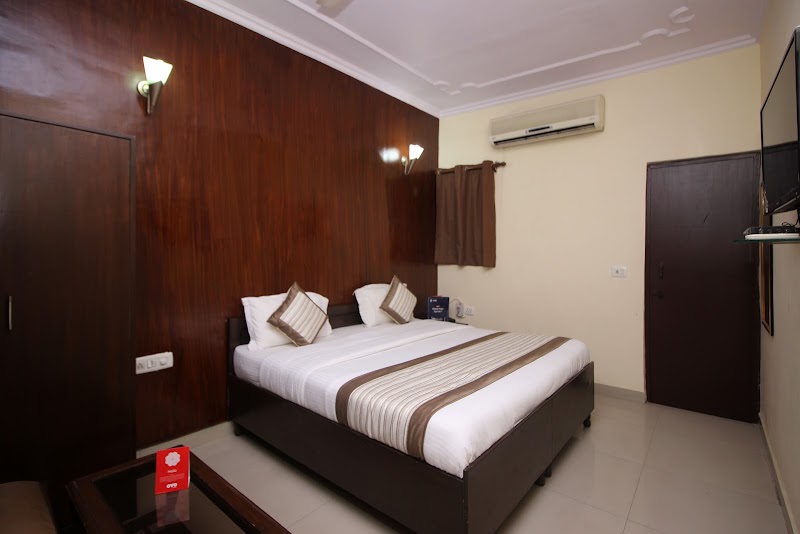 OYO Airport Global Hotel - OYO Airport Global Hotel A -184 Road Number 1, Igi Airport, Delhi Transit, Block B, Mahipalpur Village, Mahipalpur, New Delhi, Delhi 110037, India