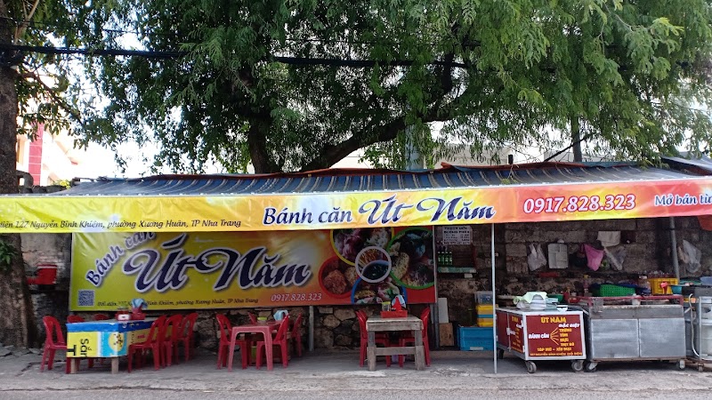 Bánh Căn Út Năm