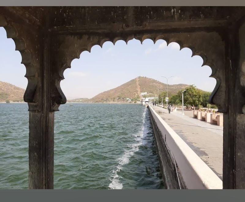 Fateh Sagar Pal - Fateh Sagar Pal Fateh Sagar Lake, Udaipur, Rajasthan 313004, India