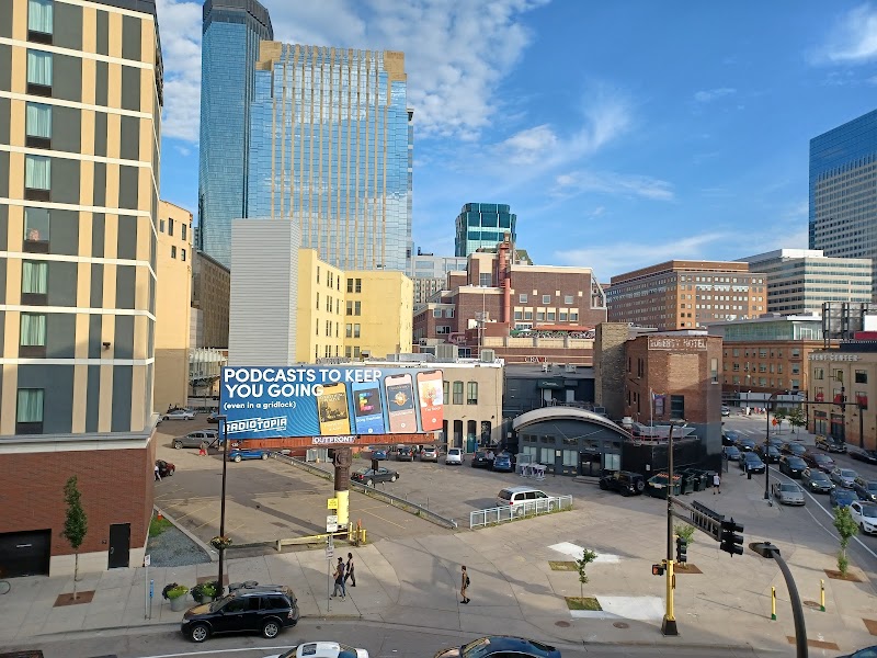 Hampton Inn & Suites Minneapolis/Downtown