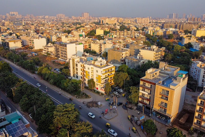 Lime Tree Luxury Studio Serviced Apartments and Restaurant in Gurgaon