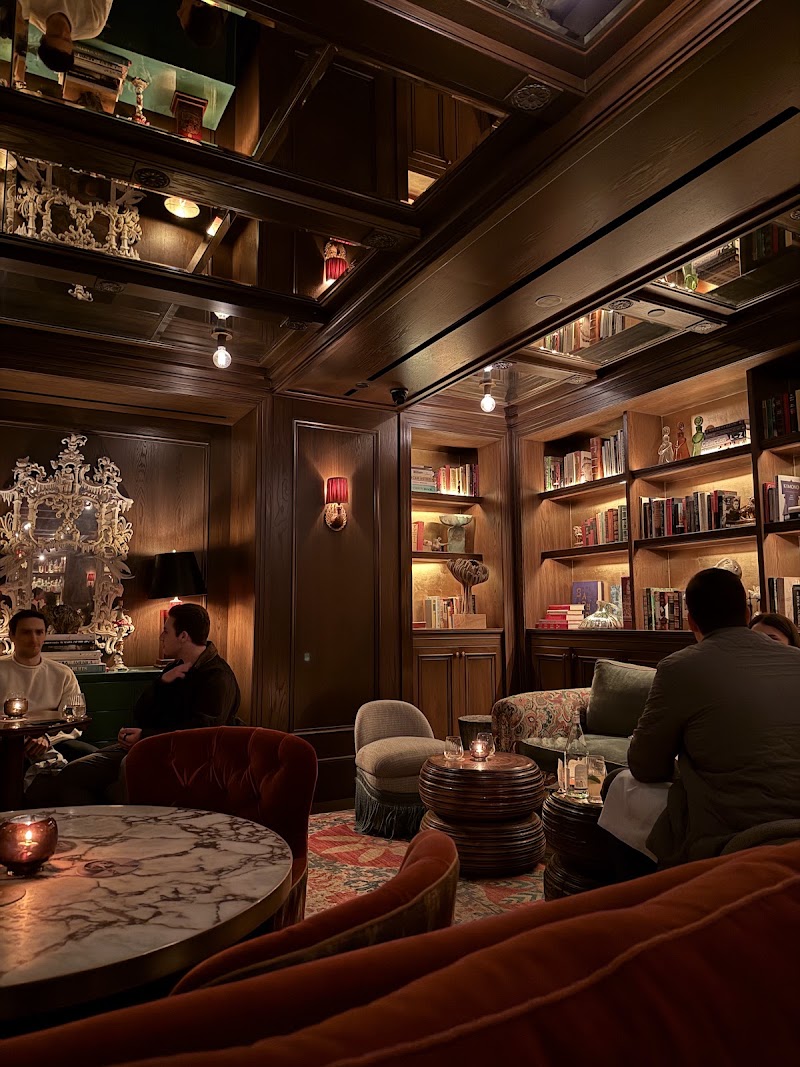 The Portrait Bar - The Portrait Bar 1 W 28th St, New York, NY 10001, USA