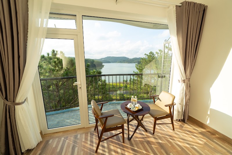 Romeo & Juliet Guesthouse Dalat - Romeo & Juliet Guesthouse Dalat, VCQP+Q2W Highland Resort, Đường Hoa Phượng Tím, Xuân Hương - Đà Lạt, Lâm Đồng, Vietnam