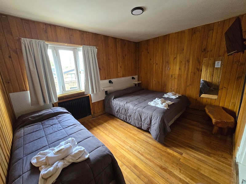 Hotel Surprise – Alojamiento en Bariloche - Hotel Surprise – Alojamiento en Bariloche Av. Ángel Gallardo 136, R8400 San Carlos de Bariloche, Río Negro, Argentina