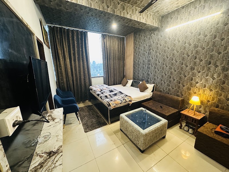 Whitehills residency - Whitehills residency, Esi-3, Namaste Chowk, near Chimnibai Dharamshala, Block A, New Industrial Twp 3, New Industrial Township, Faridabad, Haryana 121001, India
