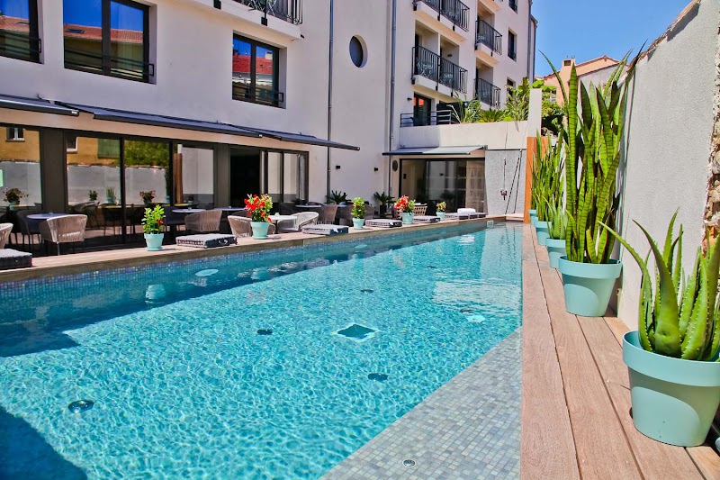 Hôtel & Spa La Villa Port d'Antibes - Hôtel & Spa La Villa Port d'Antibes 8 Av. Frédéric Mistral, 06600 Antibes, France