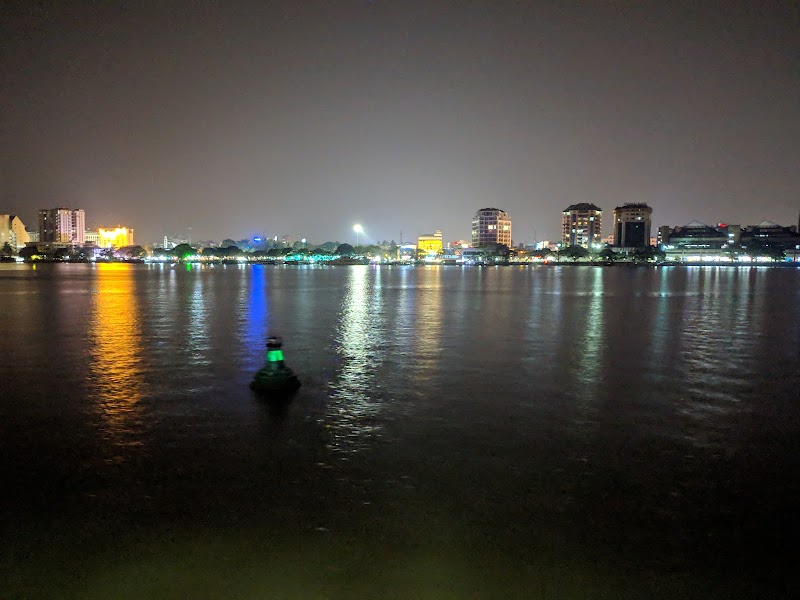 High Court Boat Jetty - High Court Boat Jetty, Marine Drive Walkway, Marine Drive, Ernakulam, Kochi, Keralam 682031, India