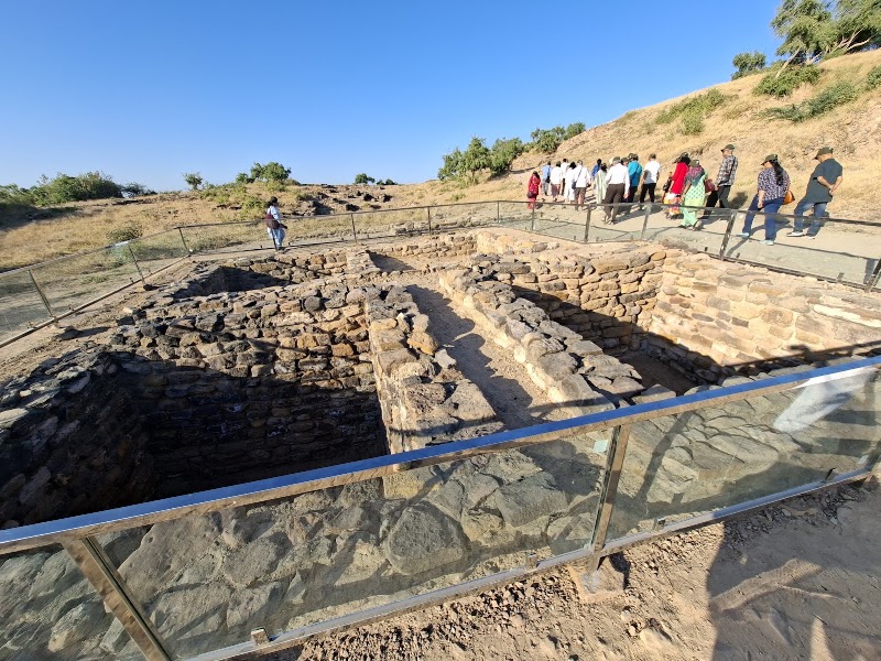 Dholavira Harappan Civilization Archeological Site and Museum - Dholavira Harappan Civilization Archeological Site and Museum, V6P8+2G2, Dholavira, Gujarat 370165, India