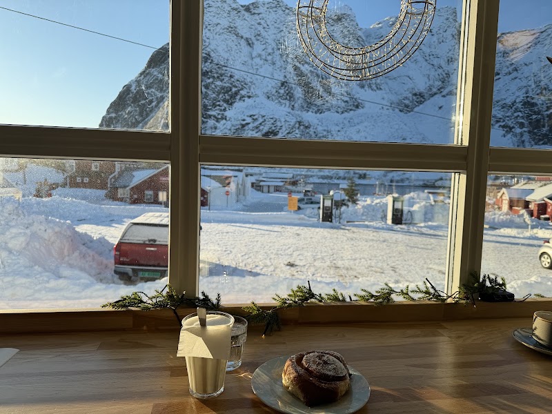 Bringen - Bringen Reineveien 109, 8390 Reine, Norway