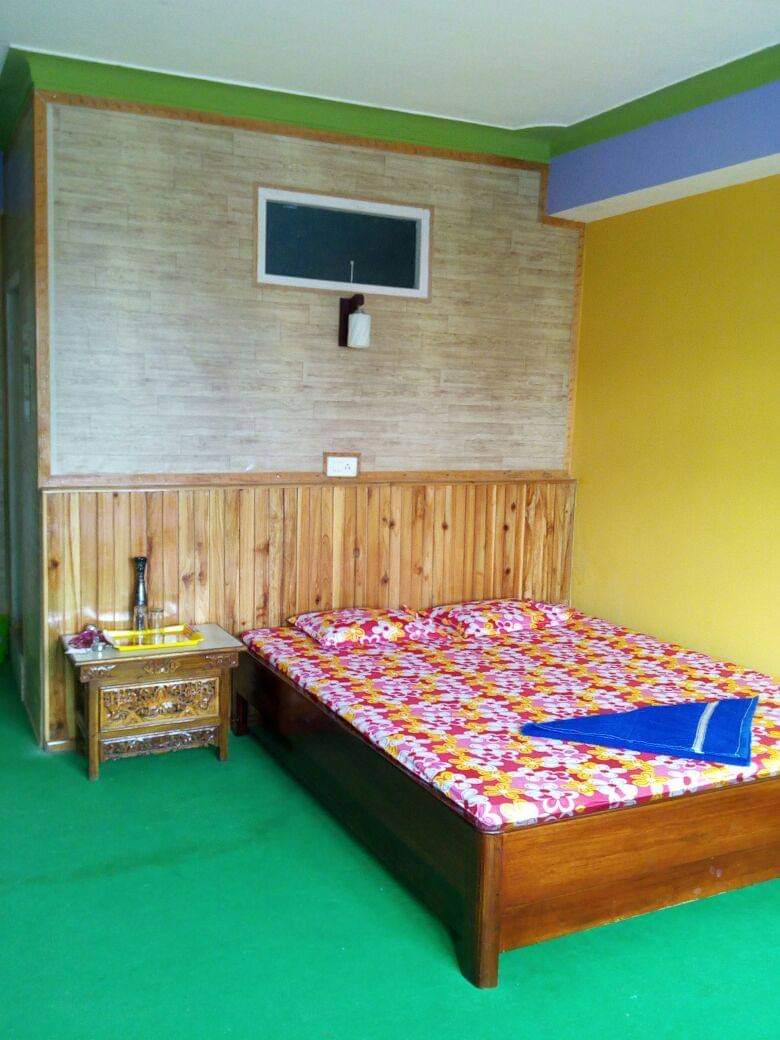 Hotel Red Cherry Pelling - Hotel Red Cherry Pelling Naku Chumbong, road, below petrol pump, Upper, Pelling, Pelling City, Sikkim 737113, India