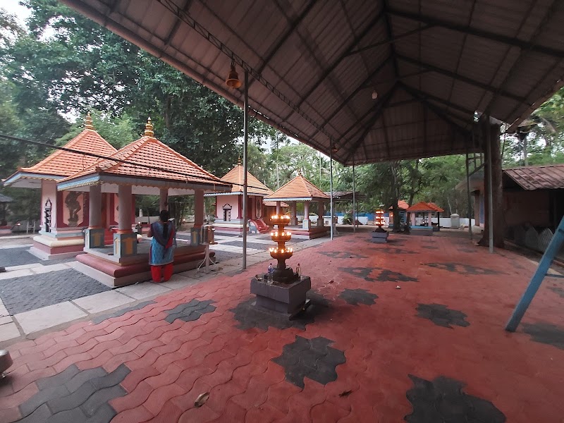 Muttathiparambu Market - Muttathiparambu Market, M958+3J5, Alappuzha, Keralam 688527, India