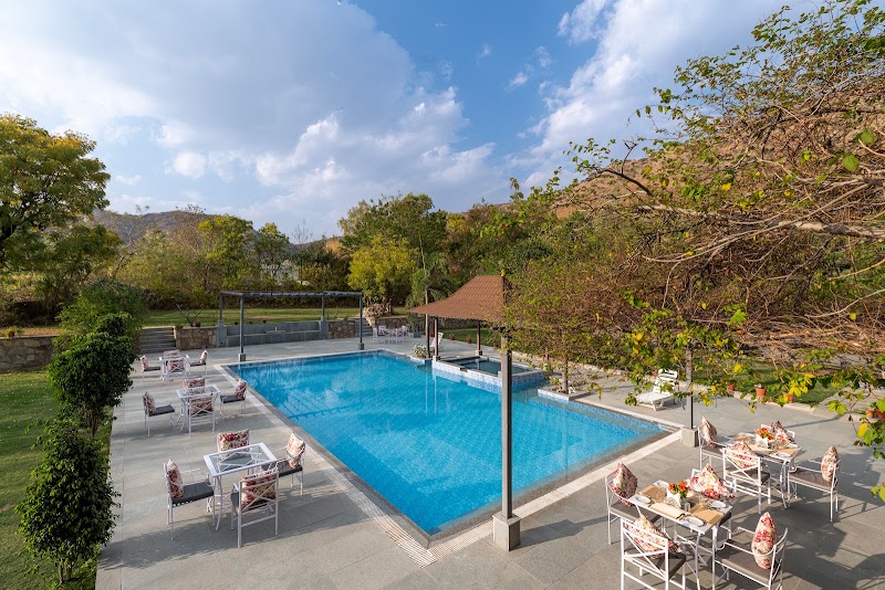 The Hunting Lodge - Luxury Resort in Udaipur, Organic Luxury Resort - The Hunting Lodge - Luxury Resort in Udaipur, Organic Luxury Resort Near Mahraja college of Management, NH 76, Airport Road, Udaipur, Rajasthan 313001, India