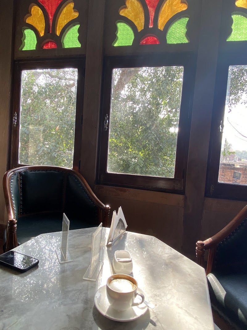 Café Sheesh Mahal - Café Sheesh Mahal 1, Pal Haveli Inn, opposite Clock Tower, near Gulab Sagar, Pal Haveli, Ghantaghar, Gulab Sagar, Jodhpur, Rajasthan 342001, India