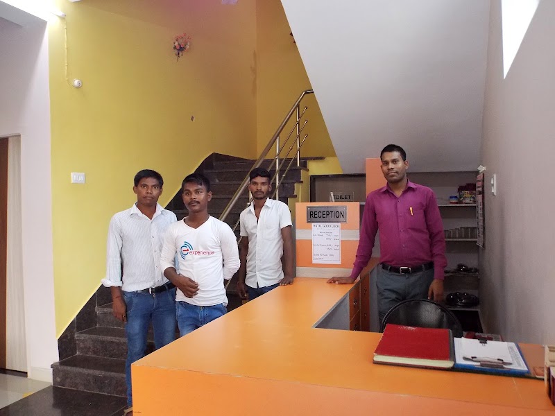 Hotel Good Luck - Hotel Good Luck, पोस्ट ऑफ़िस के पीछे, Station Chowk, behind Post Office, स्टेशन चौक, Agrasen Colony, Raigarh, Chhattisgarh 496001, India