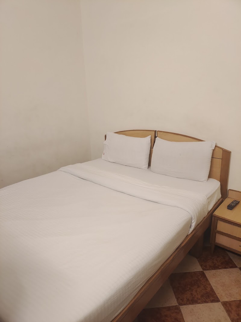 Hotel Heritage - Hotel Heritage 5, Chakrata Rd, near PRABHAT, Clock Tower, Chukkuwala, Dehradun, Uttarakhand 248001, India