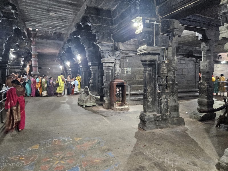 Arulmigu Devi Kanyakumari Bhagavati Amman Temple - Arulmigu Devi Kanyakumari Bhagavati Amman Temple, 12/1, Temple Rd, Chembakatharisu, Kanniyakumari, Tamil Nadu 629702, India