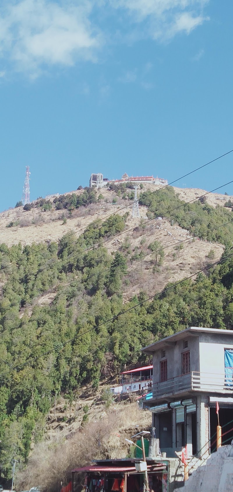 Kaddu Khal Tehri - Kaddu Khal Tehri, C74Q+76Q, Chamba - Mussoorie Rd, Saklana Range, Uttarakhand 249145, India
