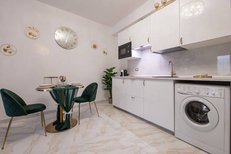 FASHION APARTMENT GOLD Bologna - FASHION APARTMENT GOLD Bologna, Via S. Donato, 51H, 40127 Bologna BO, Italy