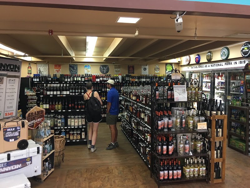 Grand Canyon Village Market & Deli - Grand Canyon Village Market & Deli, 1 Market Plaza Rd, Grand Canyon Village, AZ 86023, USA