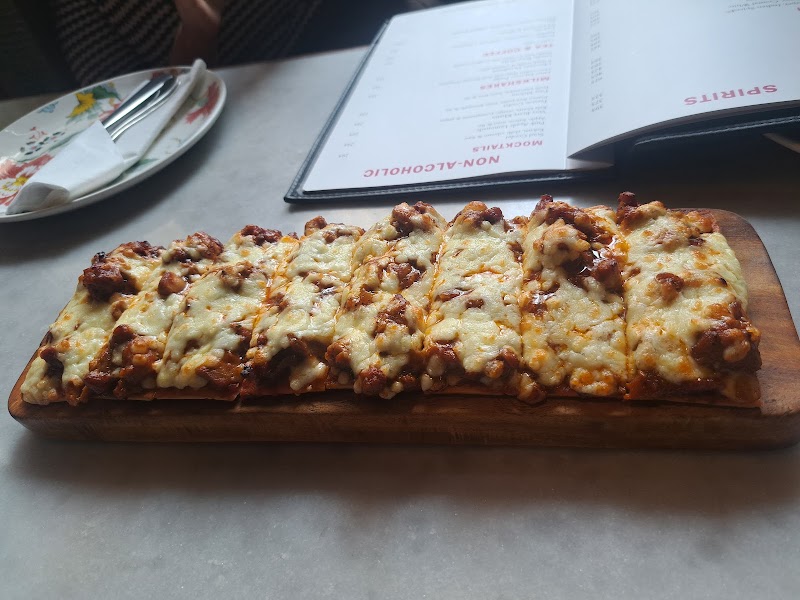 The Sassy Spoon Powai - The Sassy Spoon Powai Restaurant 1A Binge Central, 1st Floor, B-Wing, Delphi Building, Orchard Ave, Hiranandani Gardens, Panchkutir Ganesh Nagar, Powai, Mumbai, Maharashtra 400076, India
