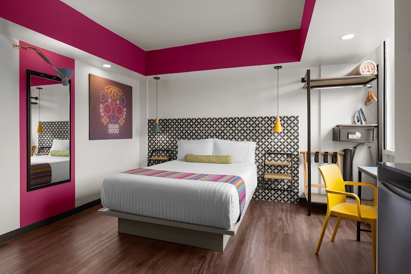 Hotel Estancias VIVE MX cuauhtémoc, Trademark by Wyndham - Hotel Estancias VIVE MX cuauhtémoc, Trademark by Wyndham Cto. Interior Melchor Ocampo 336, Cuauhtémoc, 06500 Ciudad de México, CDMX, Mexico
