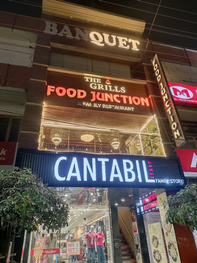 THE GRILLS, FOOD JUNCTION - THE GRILLS, FOOD JUNCTION Huda Complex SCO No. 6 1st Floor Opposite siddheshwar chowk, Prem Nagar, Sector 11, Gurugram, Haryana 122001, India