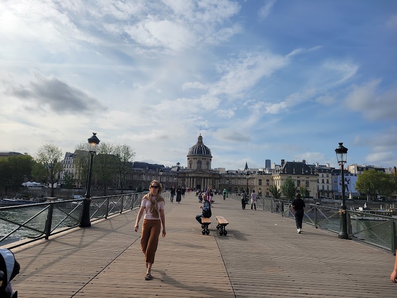 Pont Neuf - Pont Neuf 75001 Paris, France