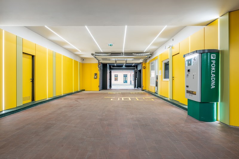 Parking Opletalova - Parking Opletalova, Opletalova 917/9, Nové Město, 110 00 Praha-Praha 1, Czechia