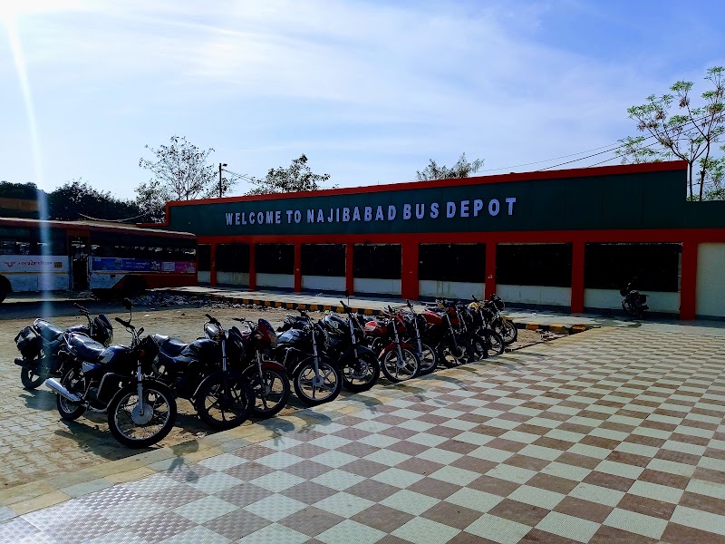 Roadways bus stand Najibabad - Roadways bus stand Najibabad, J83P+V3F, Wahid Nagar, Shakoor Nagar, Najibabad, Harsuwara Ahatmali, Uttar Pradesh 246763, India