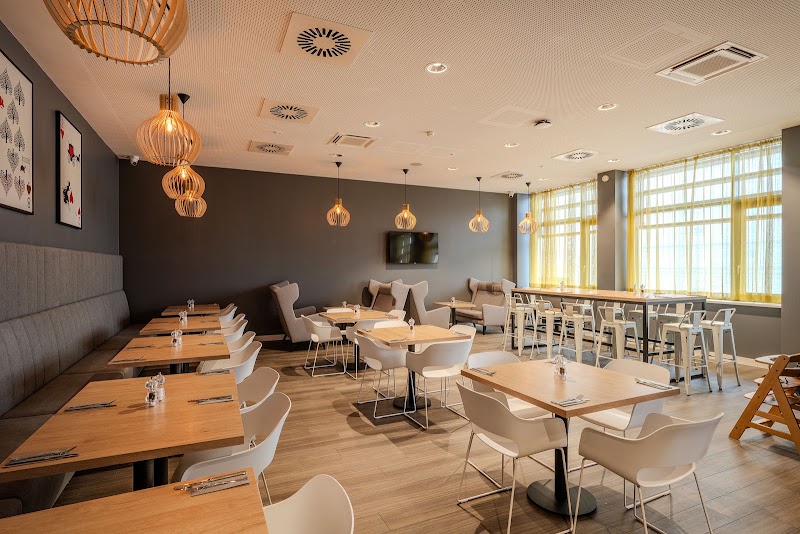 Premier Inn Koblenz City Hotel - Premier Inn Koblenz City Hotel, Clemensstraße 32, 56068 Koblenz, Germany
