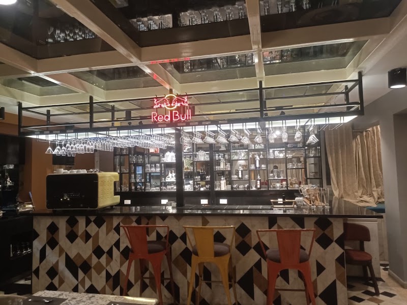 Serasa Multi Cuisine Rooftop Restaurant - Serasa Multi Cuisine Rooftop Restaurant 5th Floor 31A, Adarsh Complex, Mehta Ji ki Bari, Gulab Bagh Rd, Old City, Brahmpuri, Udaipur, Rajasthan 313001, India